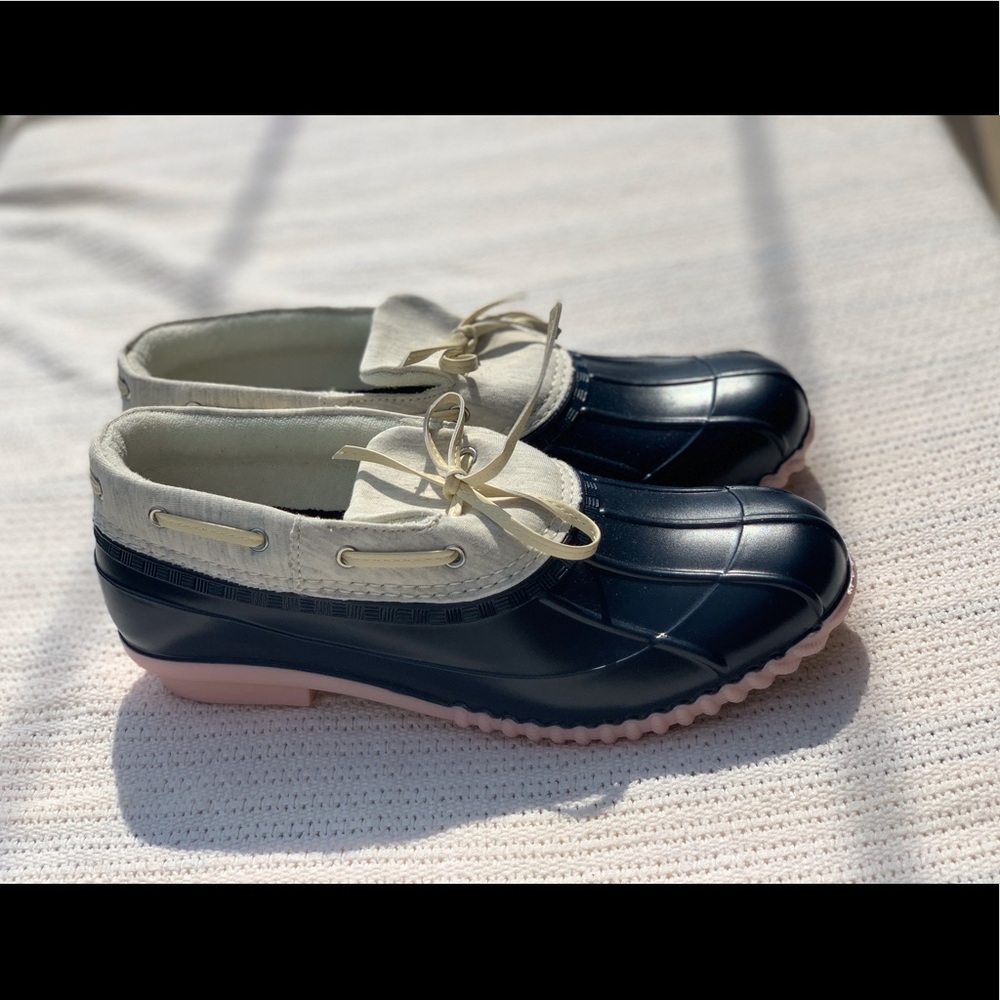 Blue&Offwhite Magellan outdoors shoes, size 9
